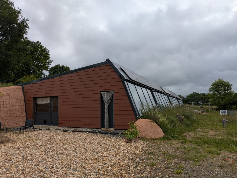 EARTHSHIP DORDOGNE - Ecoconstruction