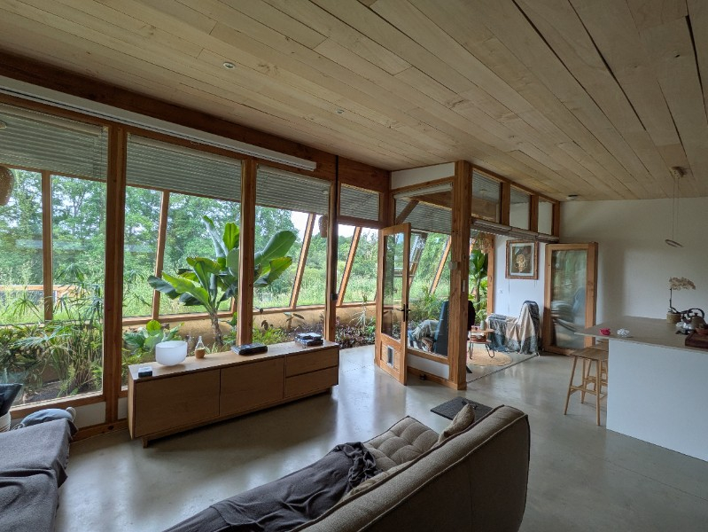 EARTHSHIP DORDOGNE - Ecoconstruction