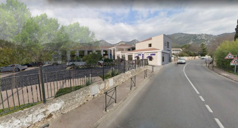 COMMERCES  ET BUREAUX A GEMENOS