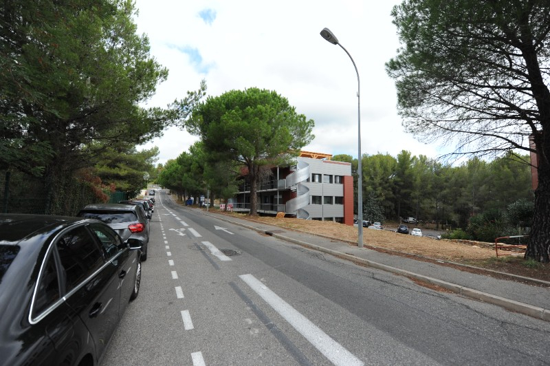 ENSEMBLE COMMERCIAL LA CIOTAT