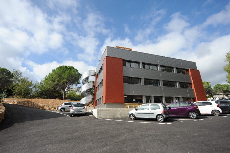 ENSEMBLE COMMERCIAL LA CIOTAT