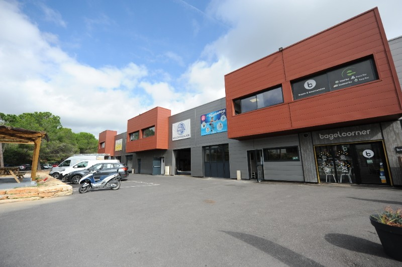 ENSEMBLE COMMERCIAL ATELIA III - LA CIOTAT