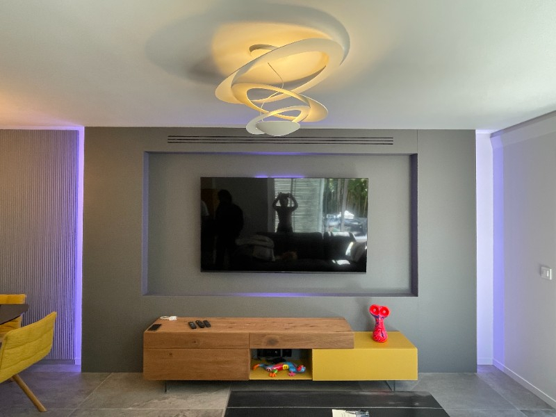 METAMORPHOSE CONTEMPORAINE D'UNE VILLA - Rénovation et extension d'une villa - MARSEILLE
