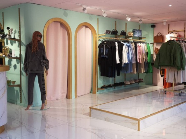 COMMERCE DE MODE - MARSEILLE