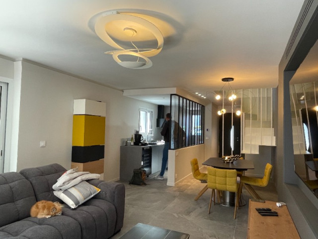 METAMORPHOSE CONTEMPORAINE D'UNE VILLA - Rénovation et extension d'une villa - MARSEILLE