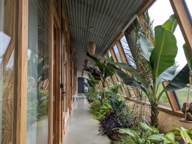 EARTHSHIP DORDOGNE - Ecoconstruction