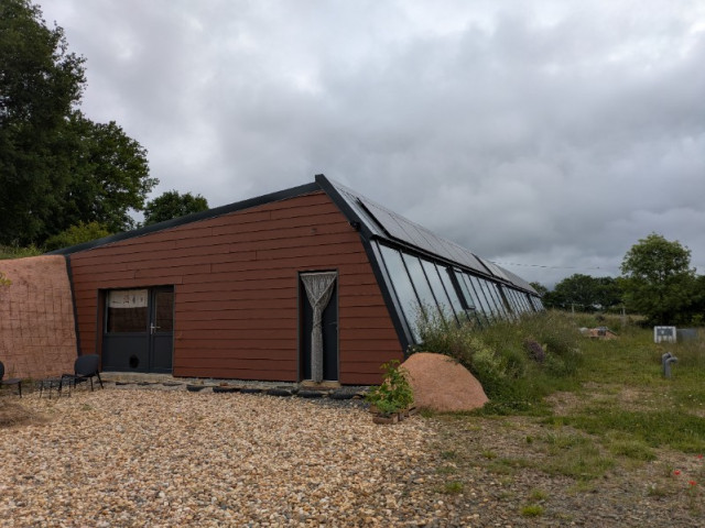EARTHSHIP DORDOGNE - Ecoconstruction